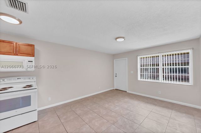 2610 Riverland Dr, Fort Lauderdale, FL 33312