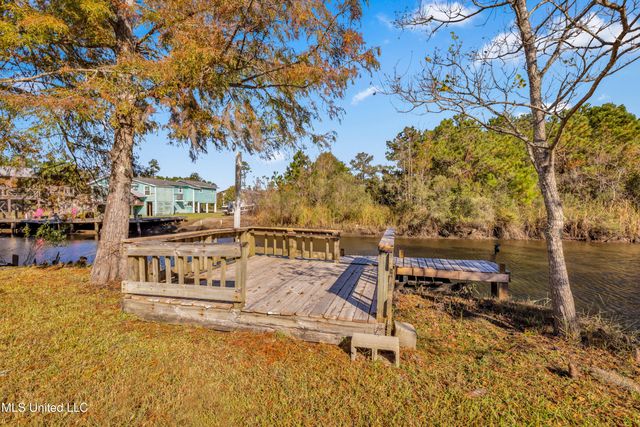 5020 Hawk Street, Bay Saint Louis, MS 39520
