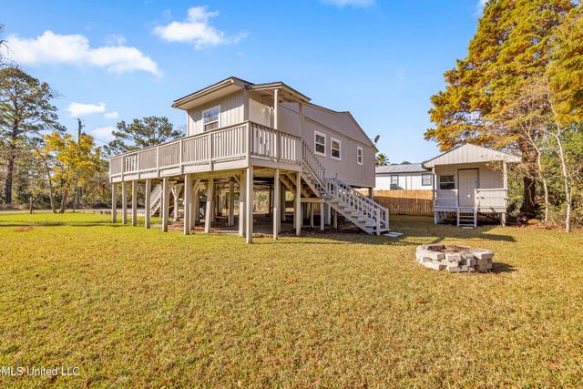 5020 Hawk Street, Bay Saint Louis, MS 39520