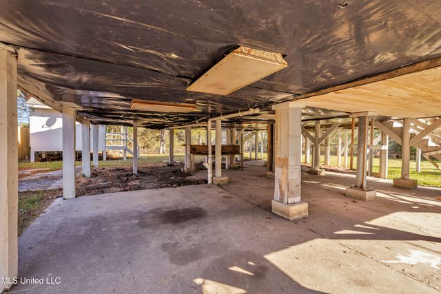 5020 Hawk Street, Bay Saint Louis, MS 39520