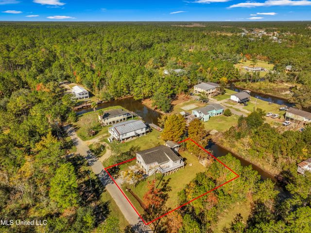 5020 Hawk Street, Bay Saint Louis, MS 39520