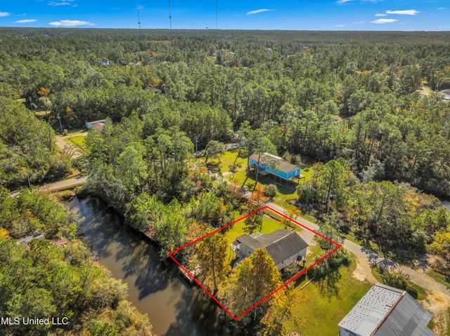 5020 Hawk Street, Bay Saint Louis, MS 39520