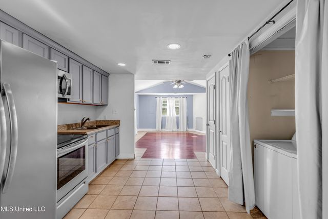 5020 Hawk Street, Bay Saint Louis, MS 39520