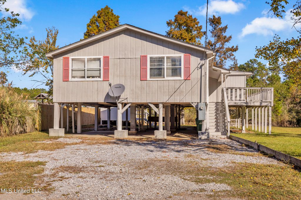 5020 Hawk Street, Bay Saint Louis, MS 39520