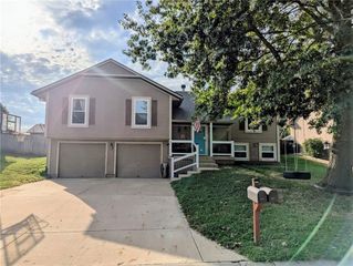 836 SW Lee Ann Drive, Grain Valley, MO 64029