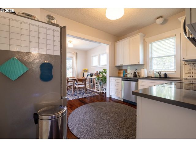 7649 N WILLAMETTE Blvd, Portland, OR 97203