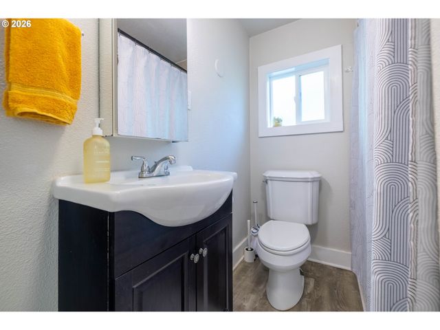 7649 N WILLAMETTE Blvd, Portland, OR 97203
