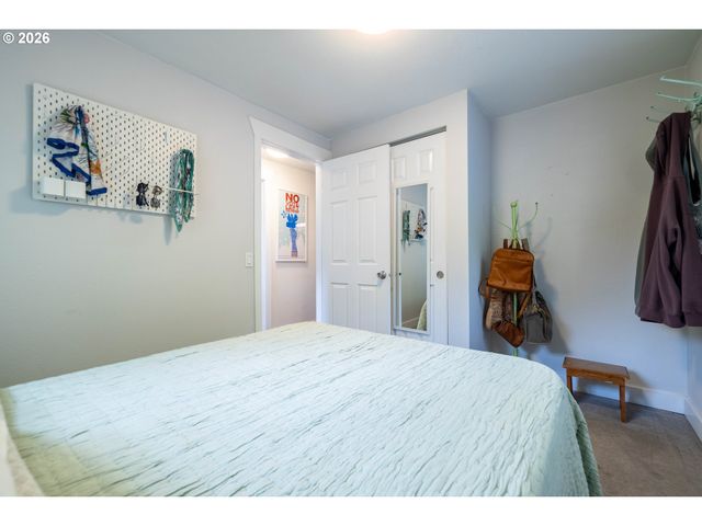 7649 N WILLAMETTE Blvd, Portland, OR 97203
