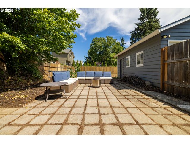 7649 N WILLAMETTE Blvd, Portland, OR 97203