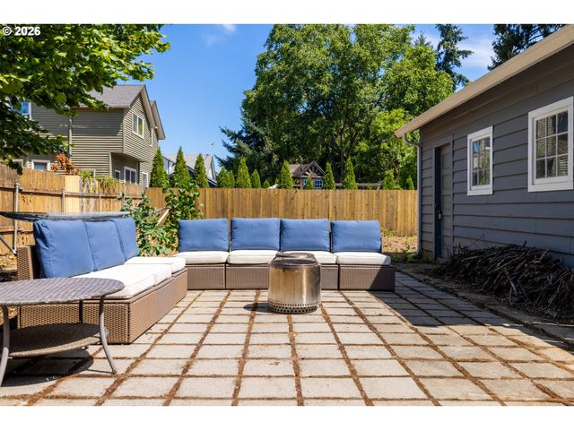 7649 N WILLAMETTE Blvd, Portland, OR 97203
