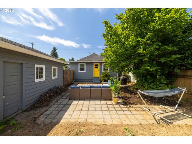 7649 N WILLAMETTE Blvd, Portland, OR 97203