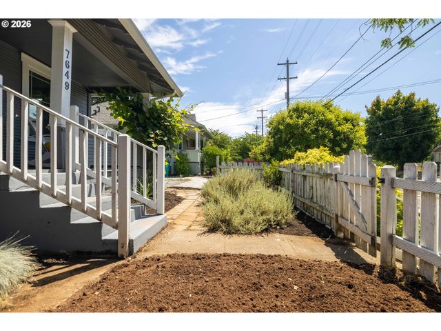 7649 N WILLAMETTE Blvd, Portland, OR 97203
