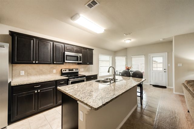 8836 Poynter Street, Fort Worth, TX 76123