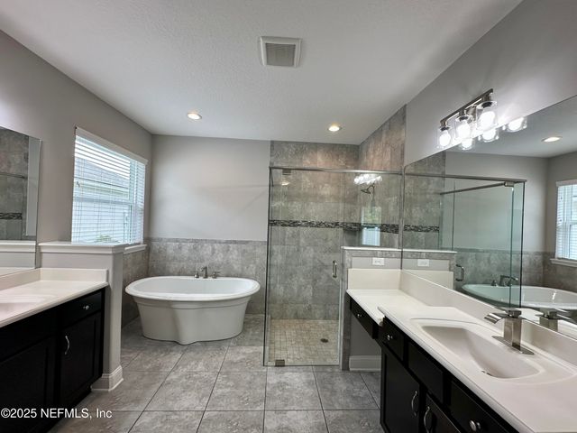1964 TRACELAND Avenue, Green Cove Springs, FL 32043