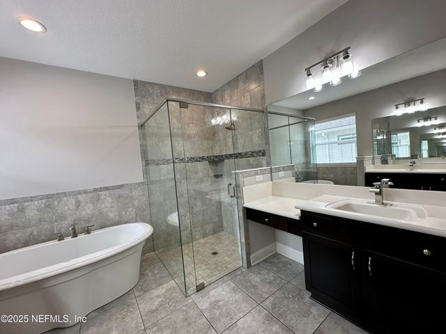 1964 TRACELAND Avenue, Green Cove Springs, FL 32043