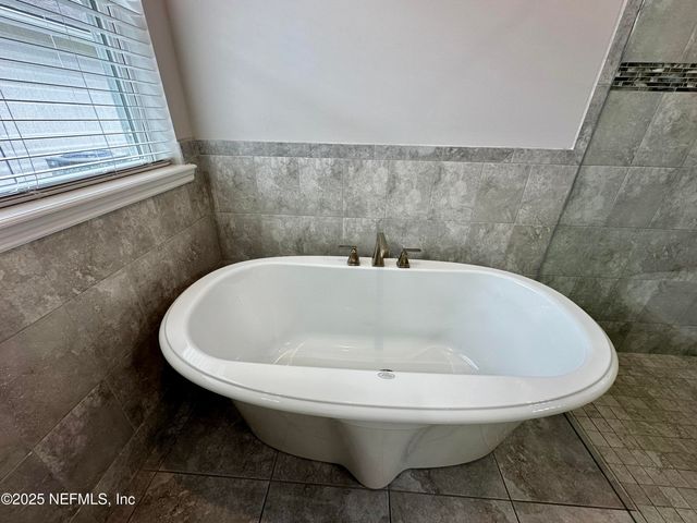 1964 TRACELAND Avenue, Green Cove Springs, FL 32043