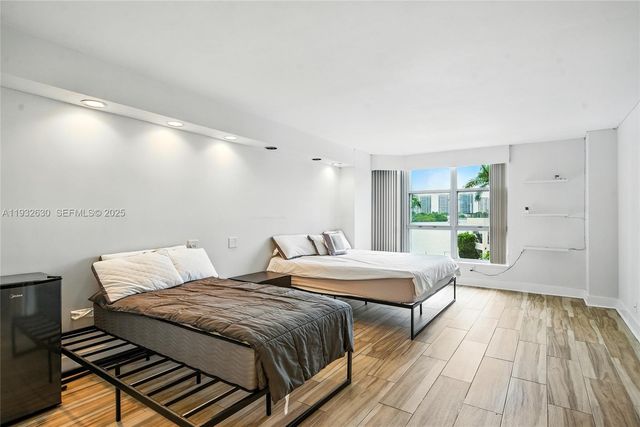 3600 Mystic Pointe Dr 305, Aventura, FL 33180