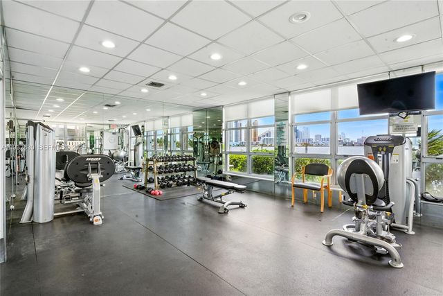 3600 Mystic Pointe Dr 305, Aventura, FL 33180