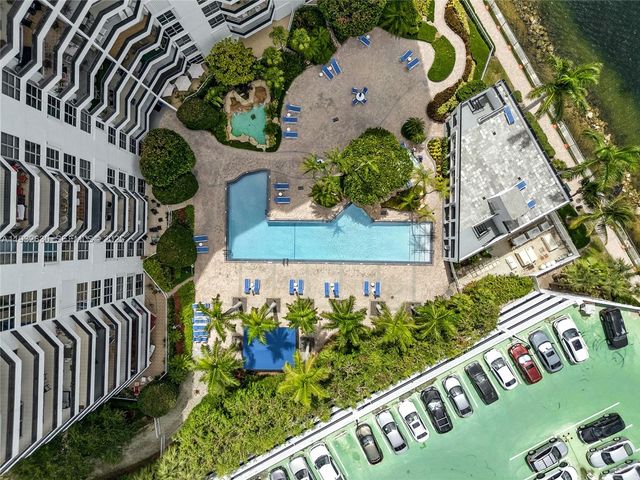 3600 Mystic Pointe Dr 305, Aventura, FL 33180