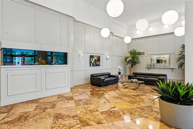 3600 Mystic Pointe Dr 305, Aventura, FL 33180