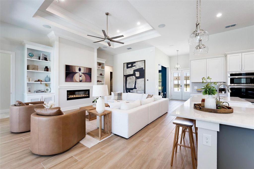 Image 11 of property listing at 31778 RED TAIL BOULEVARD, Sorrento, FL 32776