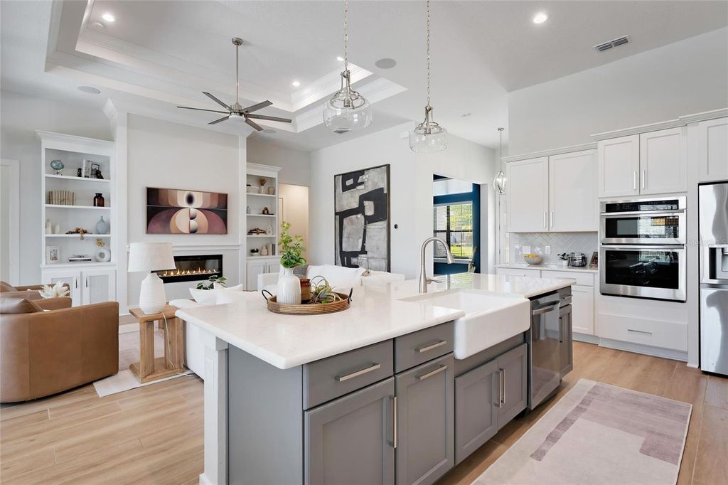 Image 13 of property listing at 31778 RED TAIL BOULEVARD, Sorrento, FL 32776