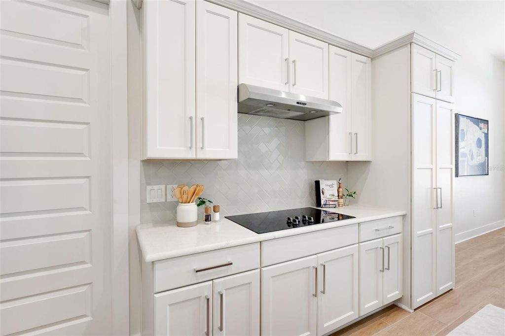 Image 14 of property listing at 31778 RED TAIL BOULEVARD, Sorrento, FL 32776