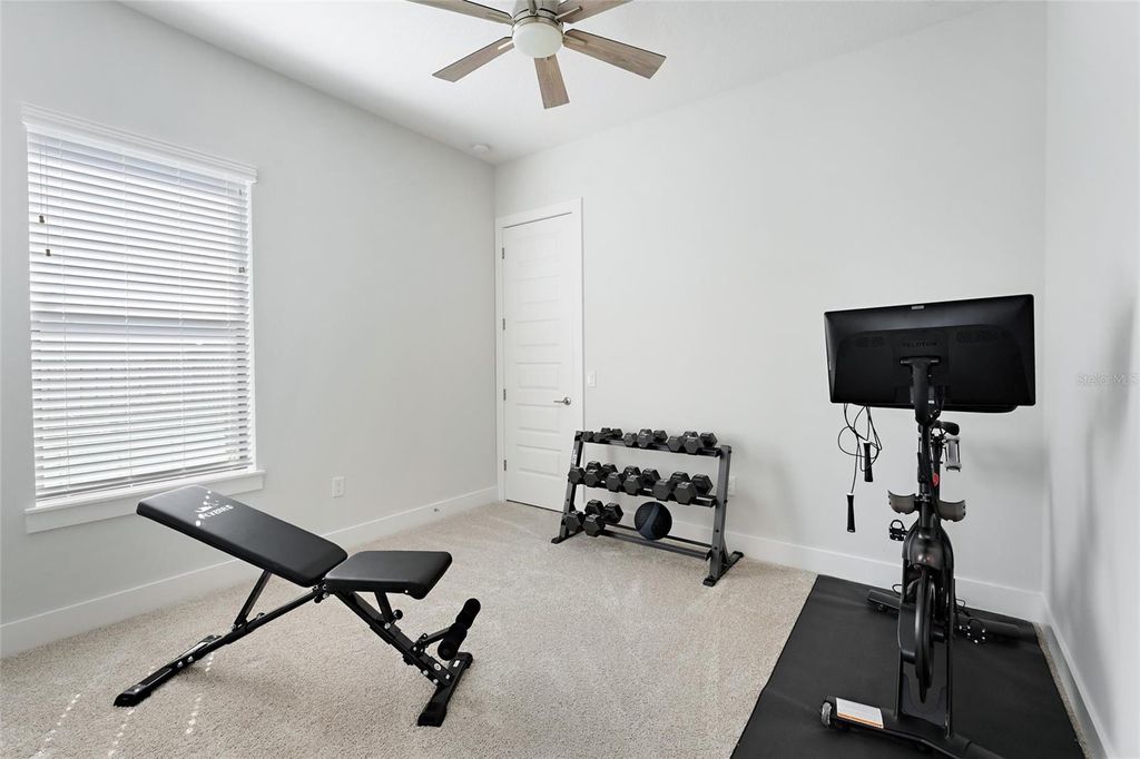 Image 34 of property listing at 31778 RED TAIL BOULEVARD, Sorrento, FL 32776