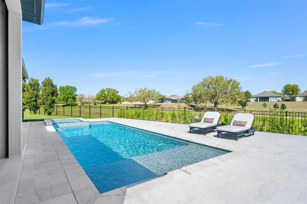 Image 37 of property listing at 31778 RED TAIL BOULEVARD, Sorrento, FL 32776