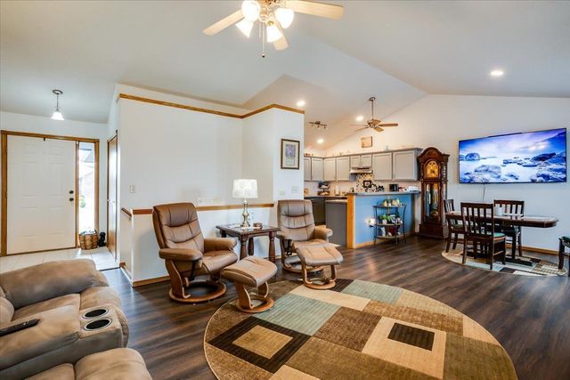 5302 W 44th Ct S, Wichita, KS 67215