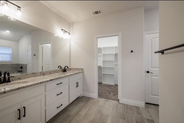 7704 Grant Lane, Greenville, TX 75402