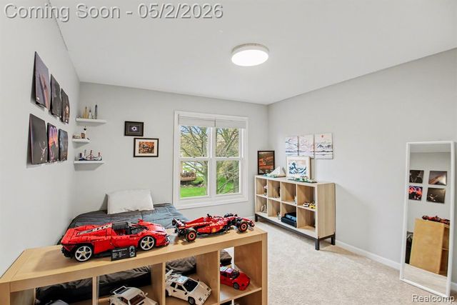 1699 Old Homestead Drive, Rochester Hills, MI 48306