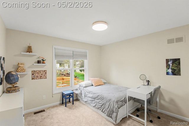 1699 Old Homestead Drive, Rochester Hills, MI 48306