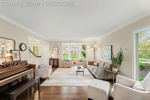 1699 Old Homestead Drive, Rochester Hills, MI 48306