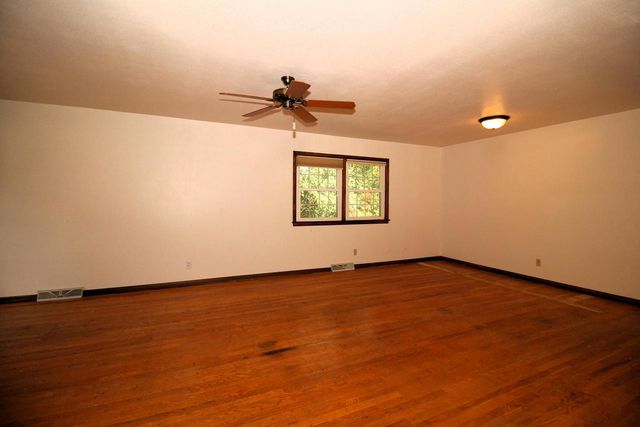 19010 W Main STREET, Lannon, WI 53046