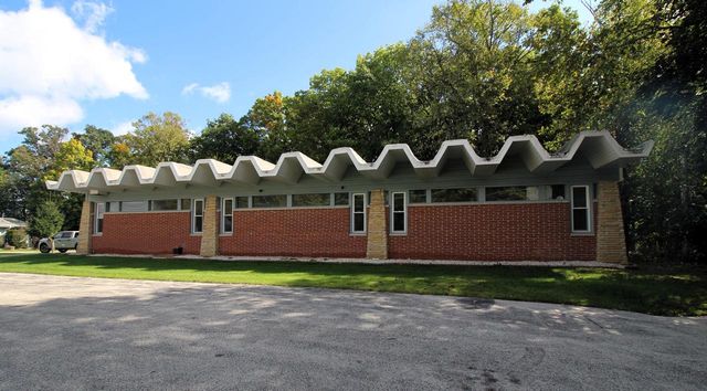19010 W Main STREET, Lannon, WI 53046