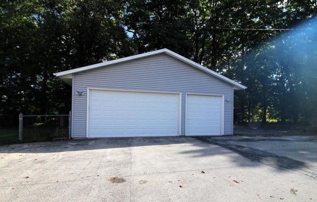 19010 W Main STREET, Lannon, WI 53046