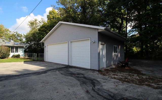 19010 W Main STREET, Lannon, WI 53046
