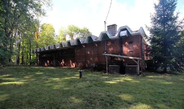 19010 W Main STREET, Lannon, WI 53046