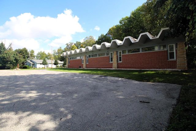 19010 W Main STREET, Lannon, WI 53046