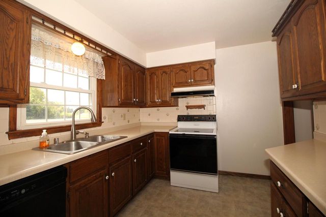 19010 W Main STREET, Lannon, WI 53046