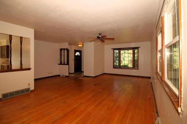 19010 W Main STREET, Lannon, WI 53046