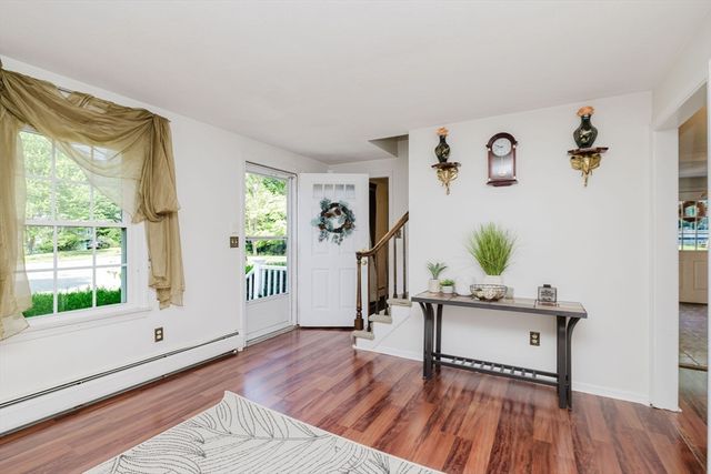 88 Sandalwood Dr, Attleboro, MA 02703