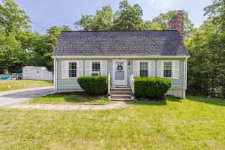 88 Sandalwood Dr, Attleboro, MA 02703