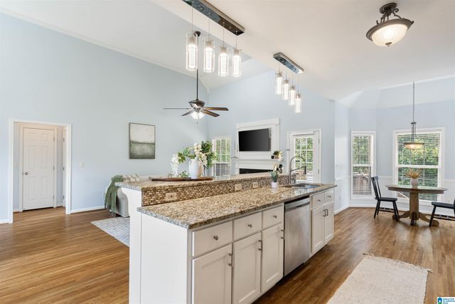 109 ASTOR CIRCLE, Chelsea, AL 35043