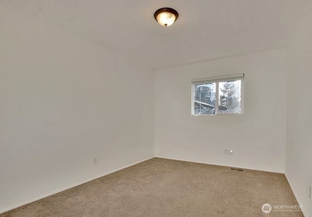 4108 80th Avenue W, University Place, WA 98466