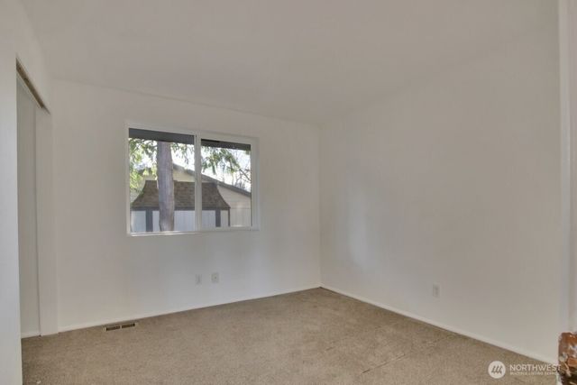 4108 80th Avenue W, University Place, WA 98466