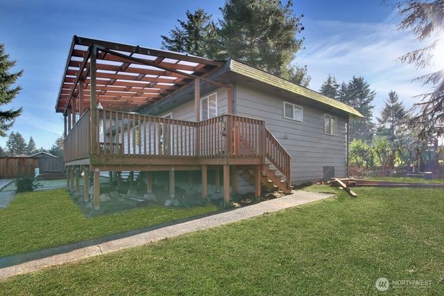 4108 80th Avenue W, University Place, WA 98466
