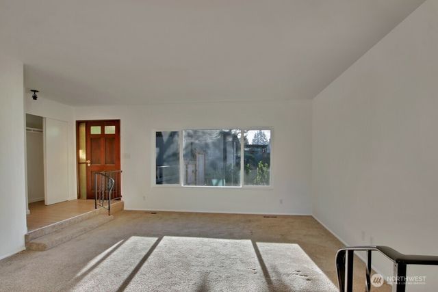 4108 80th Avenue W, University Place, WA 98466