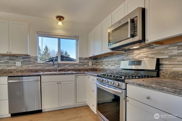 4108 80th Avenue W, University Place, WA 98466